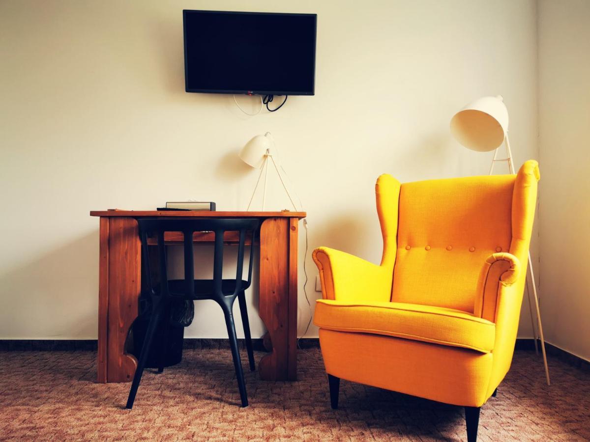 Szabolcs Vezer Panzio Bed & Breakfast エクステリア 写真