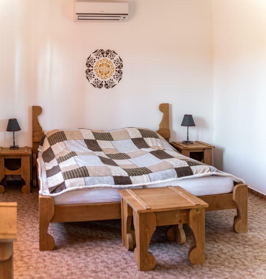 Szabolcs Vezer Panzio Bed & Breakfast エクステリア 写真