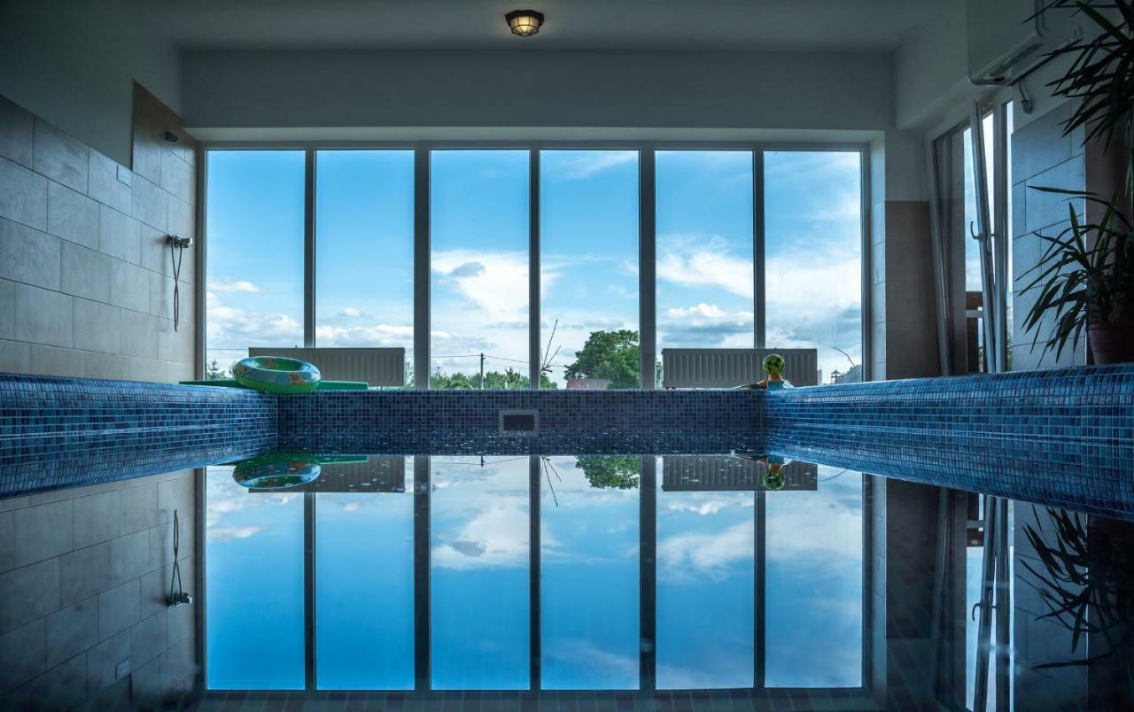 Szabolcs Vezer Panzio Bed & Breakfast エクステリア 写真